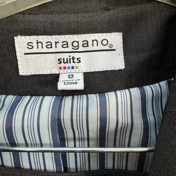 Sharagano Charcoal Suit with Striped Lining Size 12 Jacket and Pant Set - Picture 2 of 9